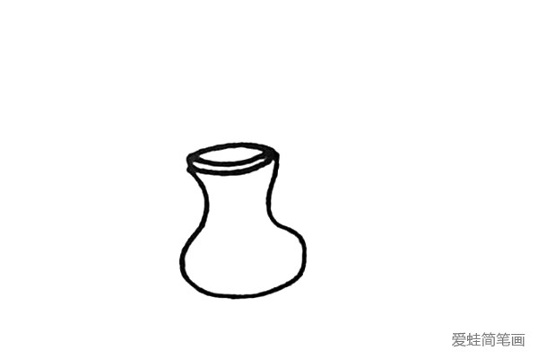 第二步：接着画上窄下宽的瓶身，像一个葫芦形状的。